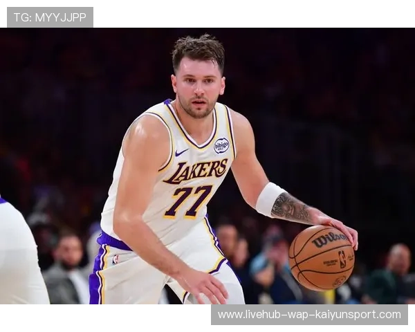 裁判判罚引争议,东契奇公开表达愤怒,东契奇1 裁判判罚引争议,东契奇公开表达愤怒,东契奇1